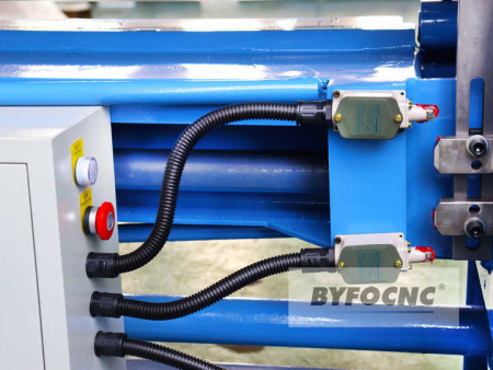 Электрическая складная машина ByfoCNC 1,5×3000 mm