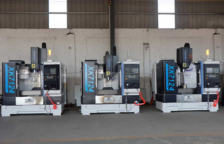 Фрезерный станок с ЧПУ YANGTUO xk7124