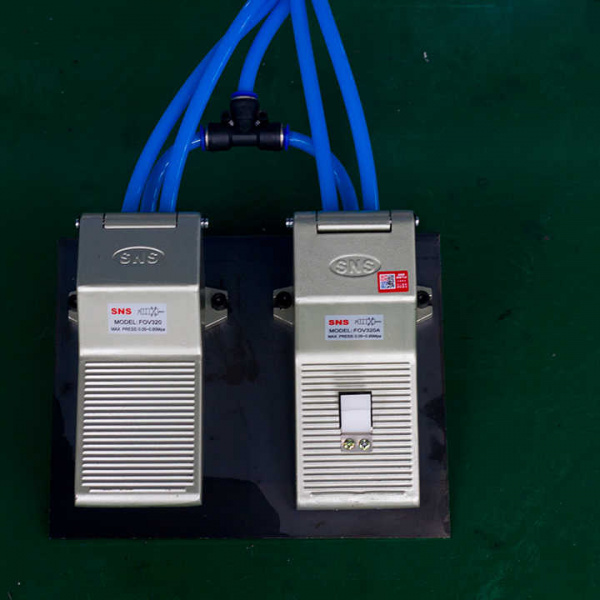 Вальцевочный станок ByfoCNC WSQ-1.5×2000